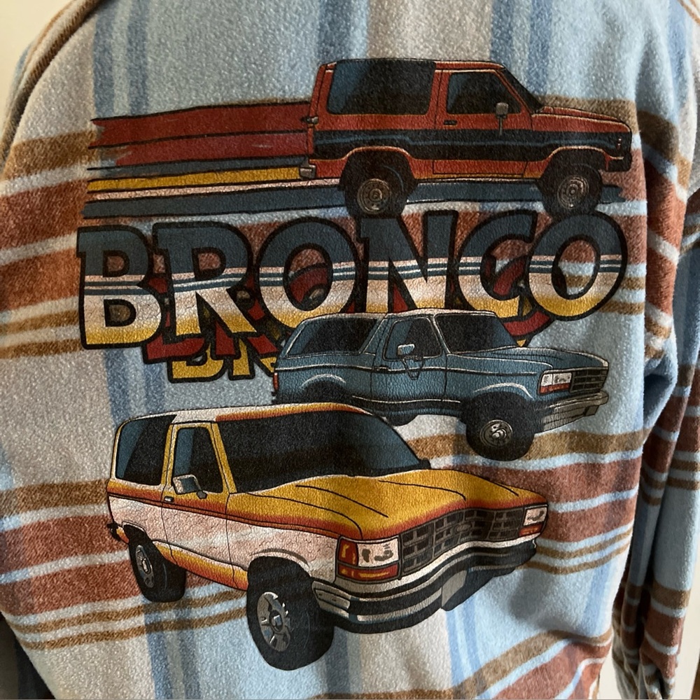 M - FORD - Plaid Shirt/Jacket with Bronco Graphic - Picture 3 of 12